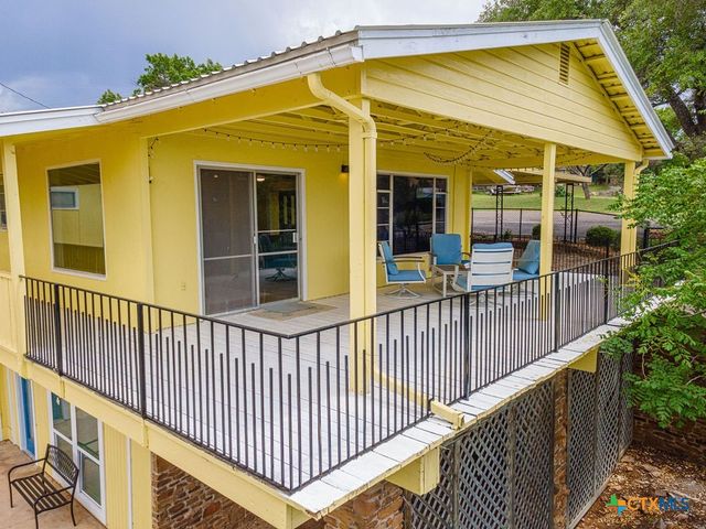 100 Kings Way, Horseshoe Bay, TX 78657