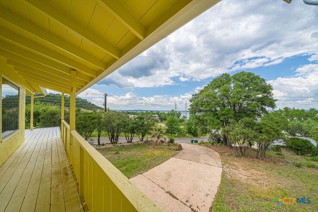 100 Kings Way, Horseshoe Bay, TX 78657