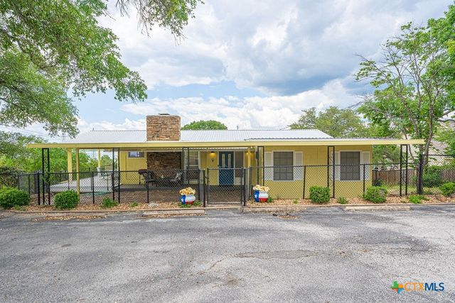 100 Kings Way, Horseshoe Bay, TX 78657