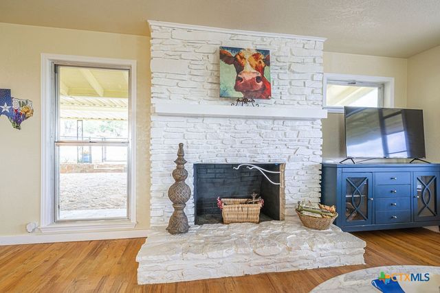 100 Kings Way, Horseshoe Bay, TX 78657