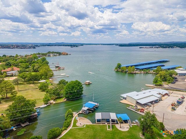 100 Kings Way, Horseshoe Bay, TX 78657