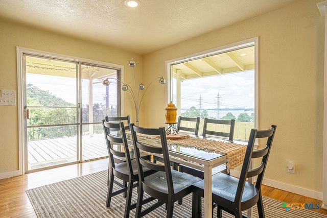 100 Kings Way, Horseshoe Bay, TX 78657