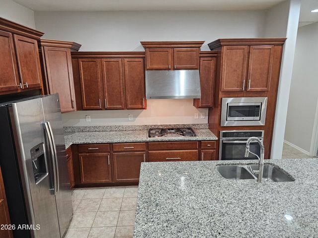 2253 S WALLRADE Lane, Gilbert, AZ 85295