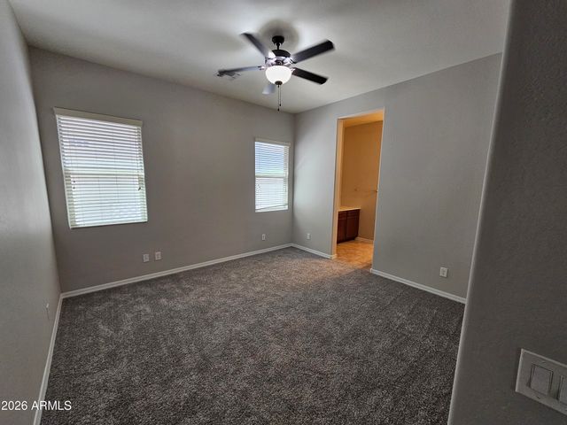2253 S WALLRADE Lane, Gilbert, AZ 85295