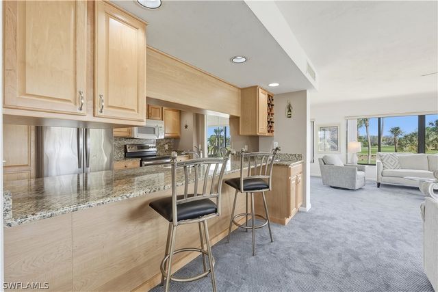 6258 Cougar RUN 203, Fort Myers, FL 33908