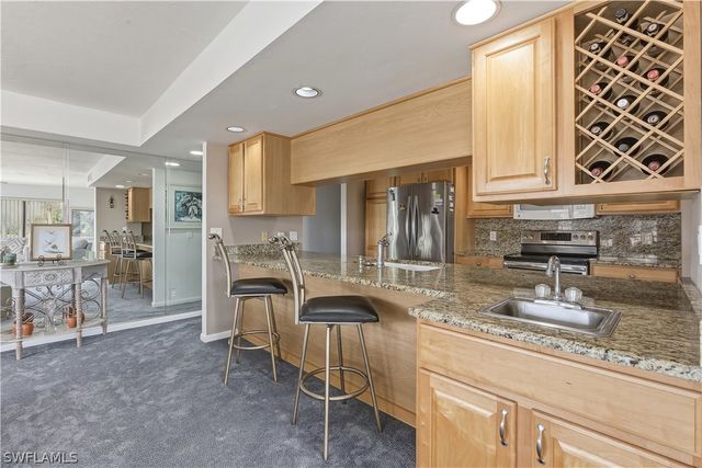 6258 Cougar RUN 203, Fort Myers, FL 33908