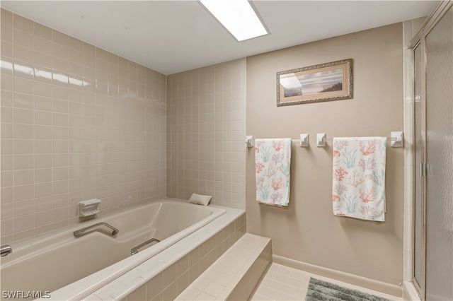 6258 Cougar RUN 203, Fort Myers, FL 33908