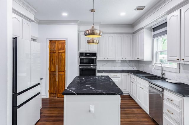 1534 Mission Springs Drive, Katy, TX 77450