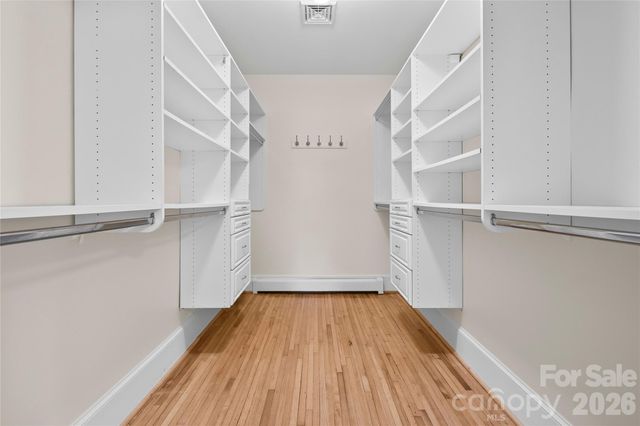 2400 Kenmore Avenue, Charlotte, NC 28204