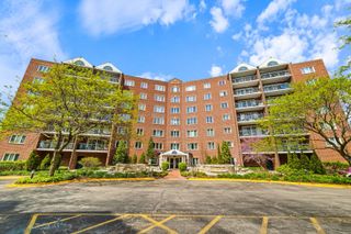 8560 W Foster Avenue 203, Norridge, IL 60706