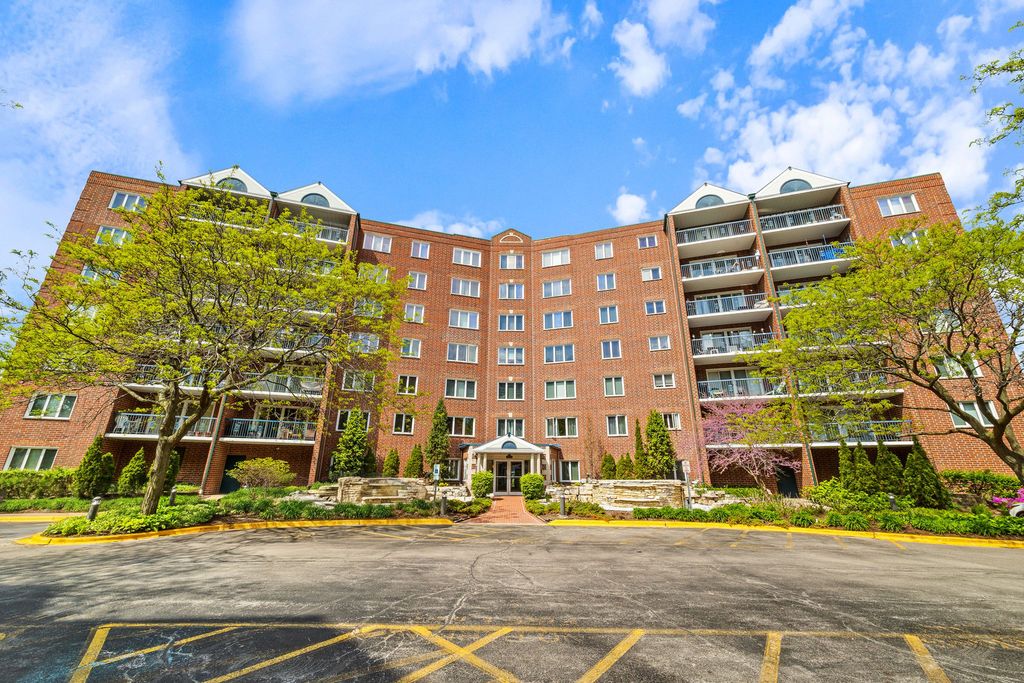 8560 W Foster Avenue 203, Norridge, IL 60706