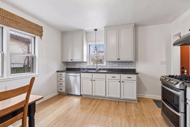 1693 Charles Avenue, Saint Paul, MN 55104