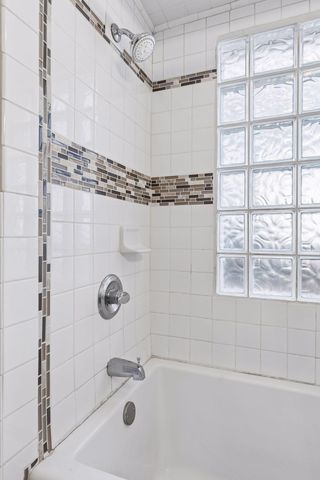 1693 Charles Avenue, Saint Paul, MN 55104