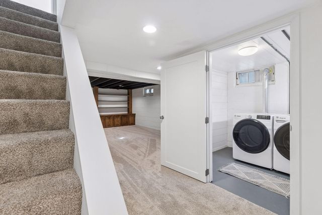 1693 Charles Avenue, Saint Paul, MN 55104