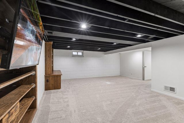 1693 Charles Avenue, Saint Paul, MN 55104