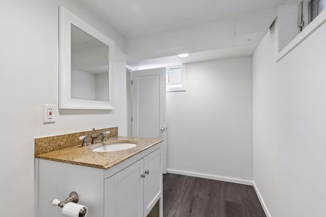 1693 Charles Avenue, Saint Paul, MN 55104