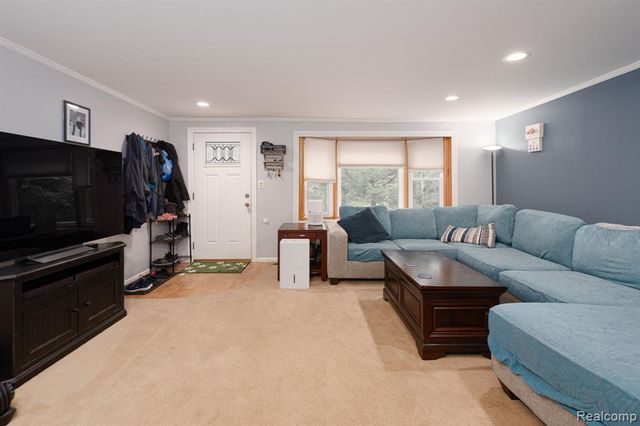 1775 Porter Road, White Lake, MI 48383