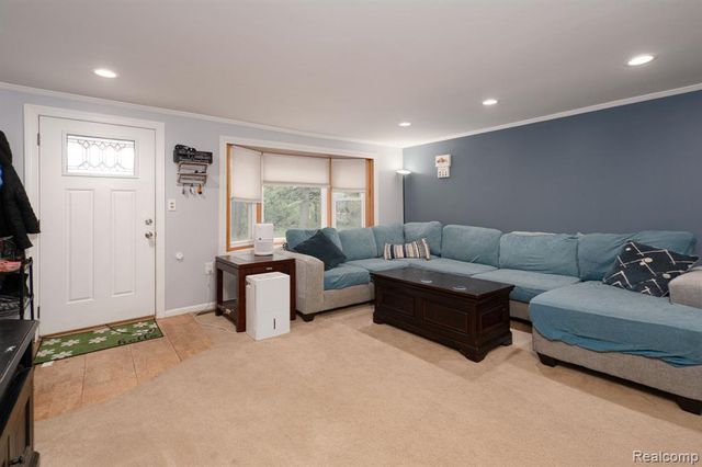 1775 Porter Road, White Lake, MI 48383