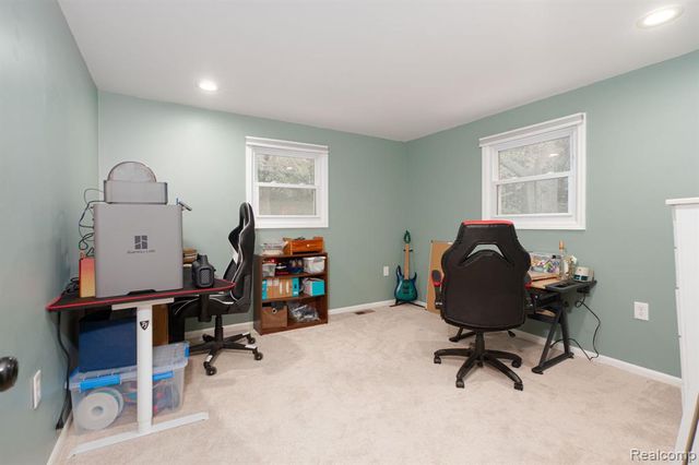 1775 Porter Road, White Lake, MI 48383