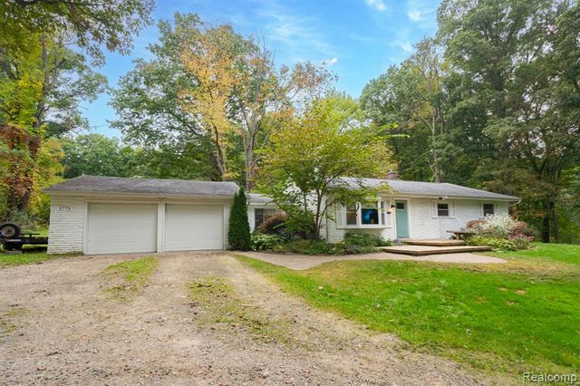 1775 Porter Road, White Lake, MI 48383