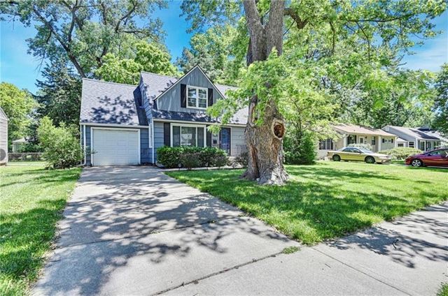 7225 Linden Street, Prairie Village, KS 66208