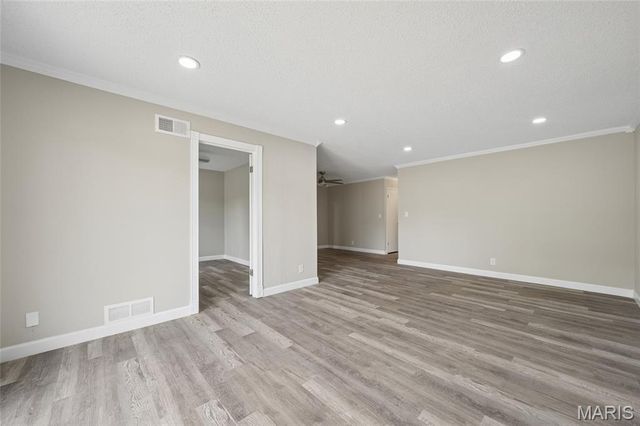 1279 Guelbreth Lane 207, St Louis, MO 63146
