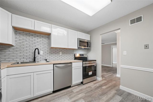 1279 Guelbreth Lane 207, St Louis, MO 63146