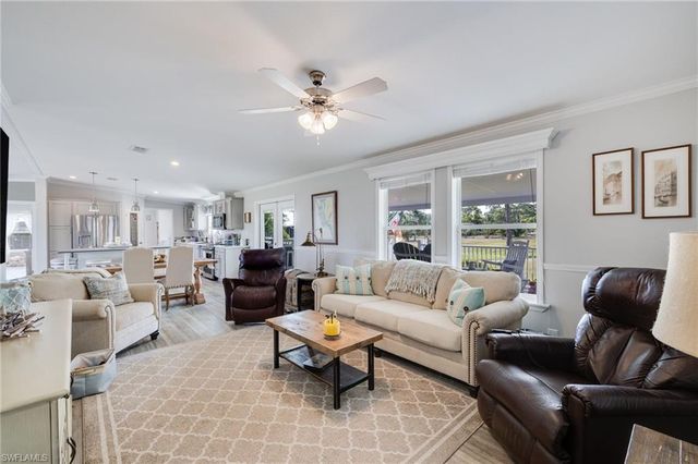 19440 Pony LN, North Fort Myers, FL 33903