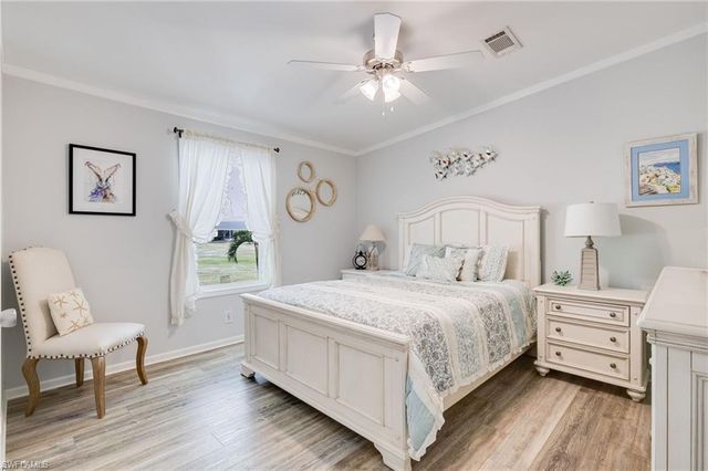 19440 Pony LN, North Fort Myers, FL 33903