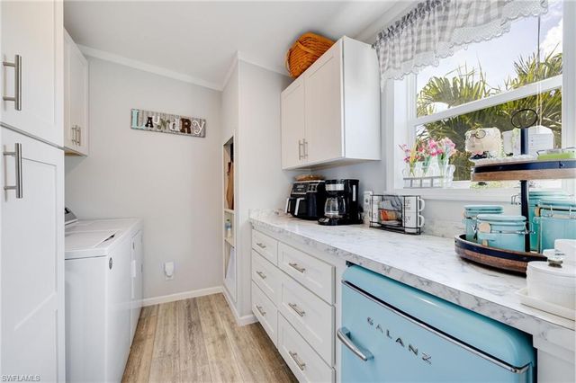 19440 Pony LN, North Fort Myers, FL 33903