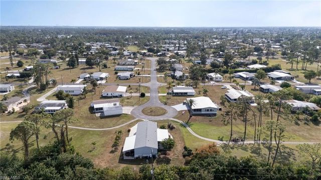 19440 Pony LN, North Fort Myers, FL 33903