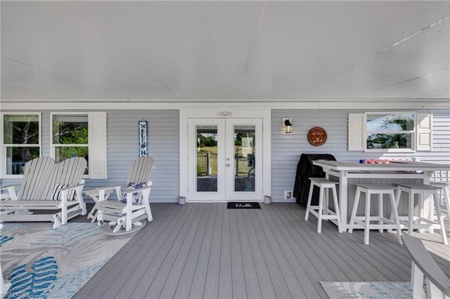 19440 Pony LN, North Fort Myers, FL 33903