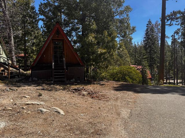 42027 Foxtail Avenue, Shaver Lake, CA 93664