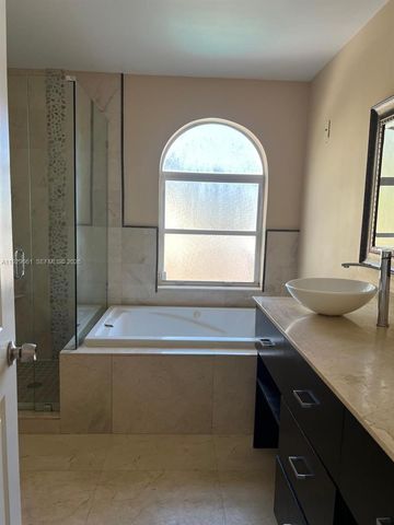 574 NW 159th Avenue, Pembroke Pines, FL 33028