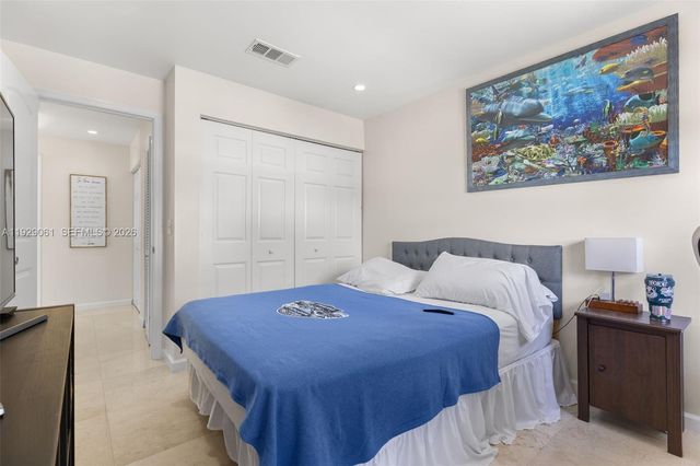 574 NW 159th Avenue, Pembroke Pines, FL 33028