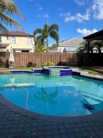 574 NW 159th Avenue, Pembroke Pines, FL 33028