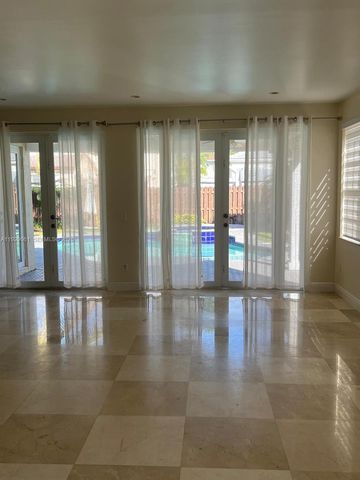 574 NW 159th Avenue, Pembroke Pines, FL 33028