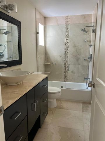 574 NW 159th Avenue, Pembroke Pines, FL 33028