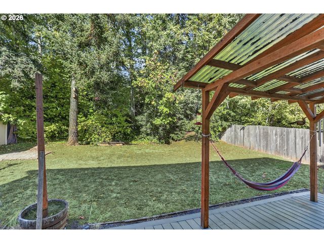 35671 SPOTTED HILL Dr, St Helens, OR 97051