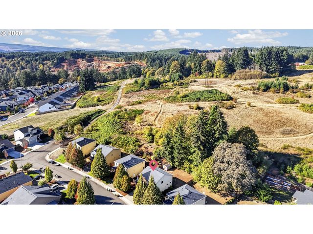 35671 SPOTTED HILL Dr, St Helens, OR 97051