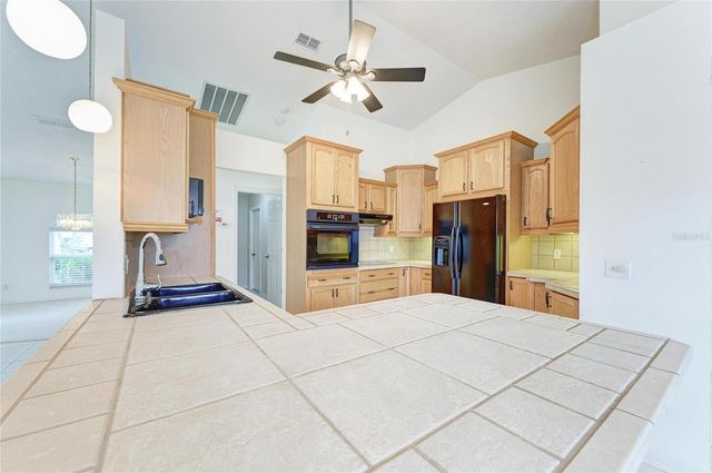 6008 PROMENADE COURT, Bradenton, FL 34203