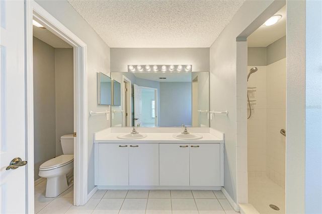 6008 PROMENADE COURT, Bradenton, FL 34203