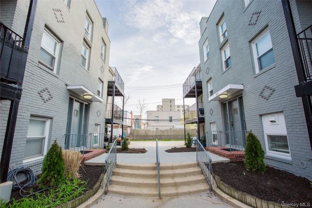 248 E Broadway 5, Long Beach, NY 11561