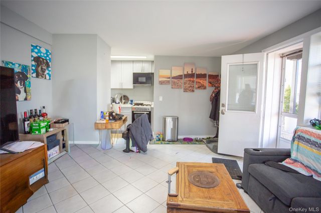 248 E Broadway 5, Long Beach, NY 11561