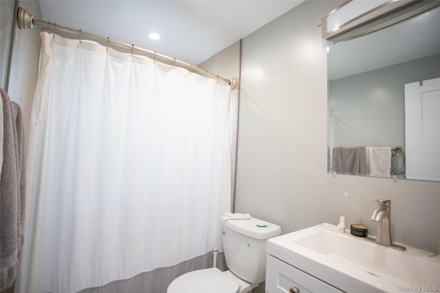 248 E Broadway 5, Long Beach, NY 11561