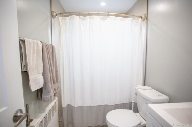 248 E Broadway 5, Long Beach, NY 11561