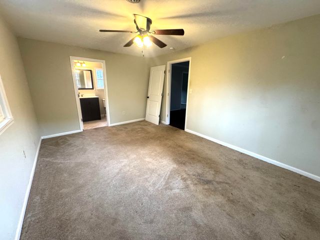 3997 Welcome Valley RD, Roanoke, VA 24014