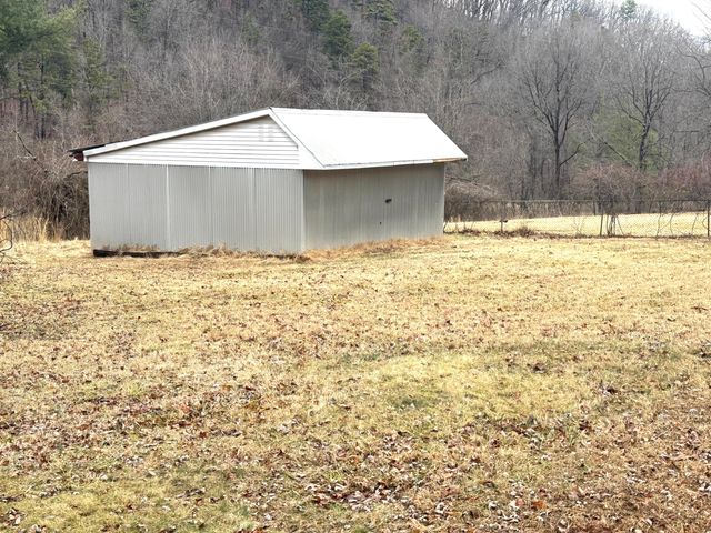 3997 Welcome Valley RD, Roanoke, VA 24014