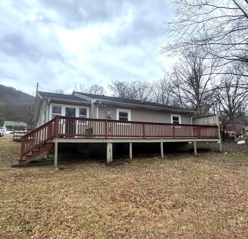 3997 Welcome Valley RD, Roanoke, VA 24014