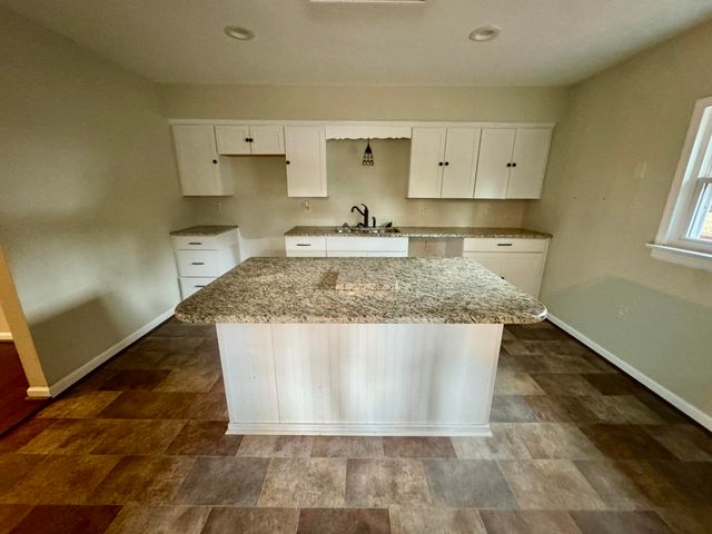 3997 Welcome Valley RD, Roanoke, VA 24014